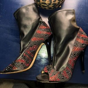 Jeweled peep toe bootie. Giuseppe.